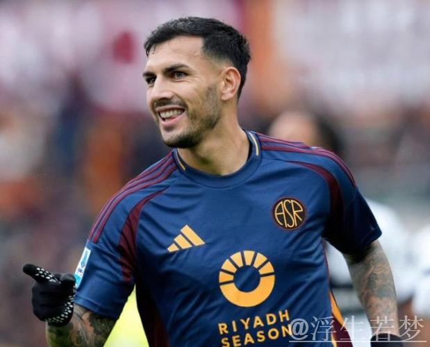 全市场:帕雷德斯被换下场后发泄情绪踢飞水瓶,无视拉涅利未互动 全市场:帕雷德斯被换下场后发泄情绪踢飞水瓶,无视拉涅利未互动