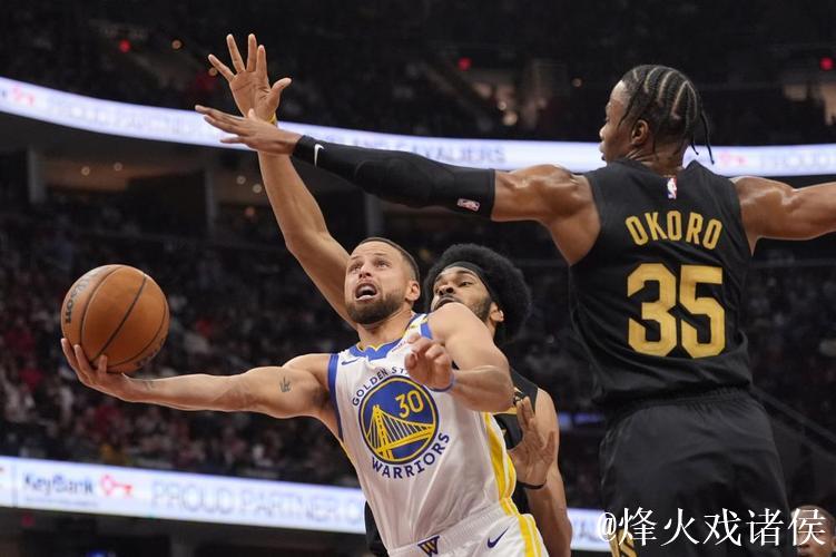 库里缺阵戴维斯12+10 勇士大胜活塞豪取4连胜